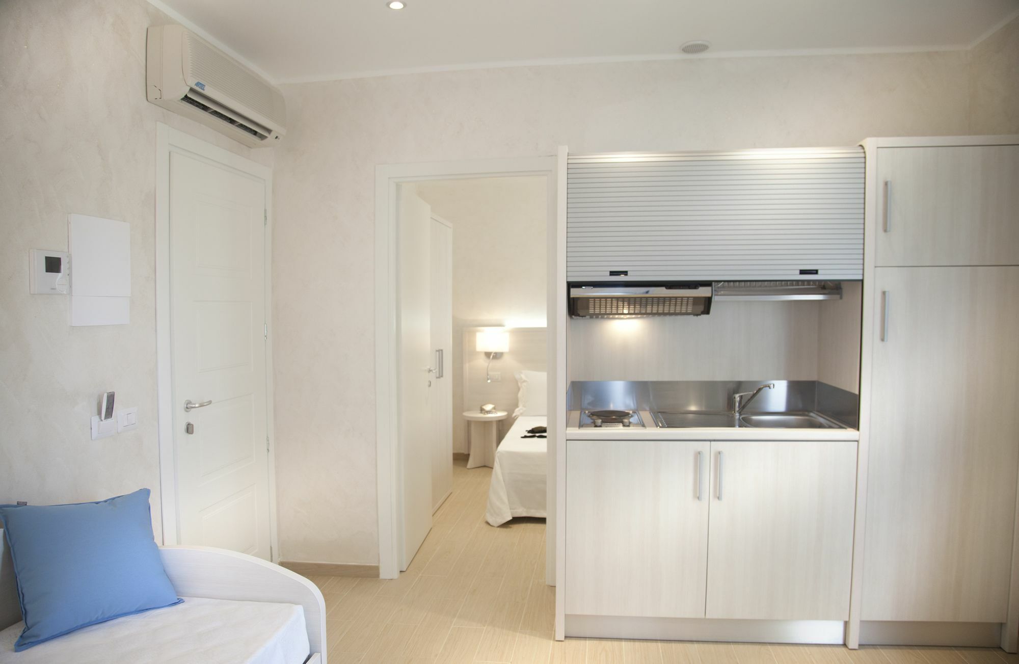 Marina Beach Suite Hotel Римини Экстерьер фото